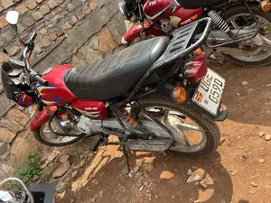 Bajaj CT 125X 2024 Red