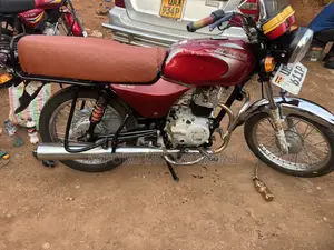 Bajaj Boxer 100 2021 Red