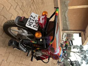 Bajaj CT 125X 2023 Red