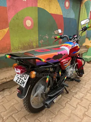 Bajaj Boxer 100 2023 Red