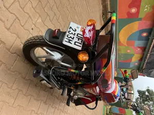 Bajaj CT 125X 2023 Red
