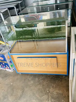 White Coner Phone Display /Counter -transparency