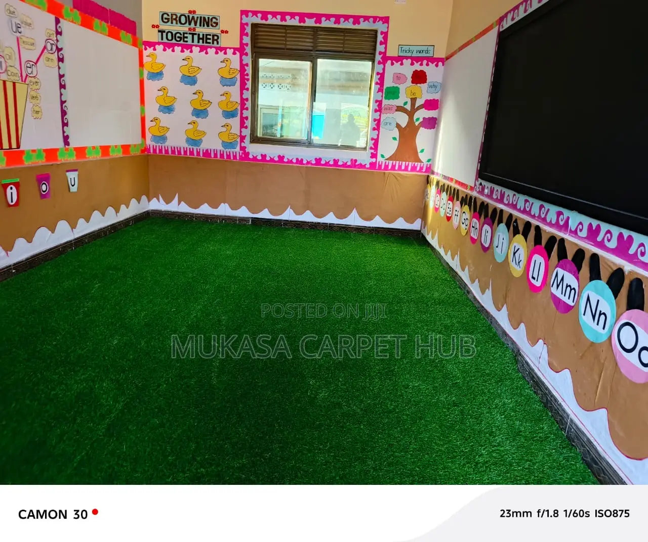Green Artificial Grass Carpet for Schools, Homes Playgrounds