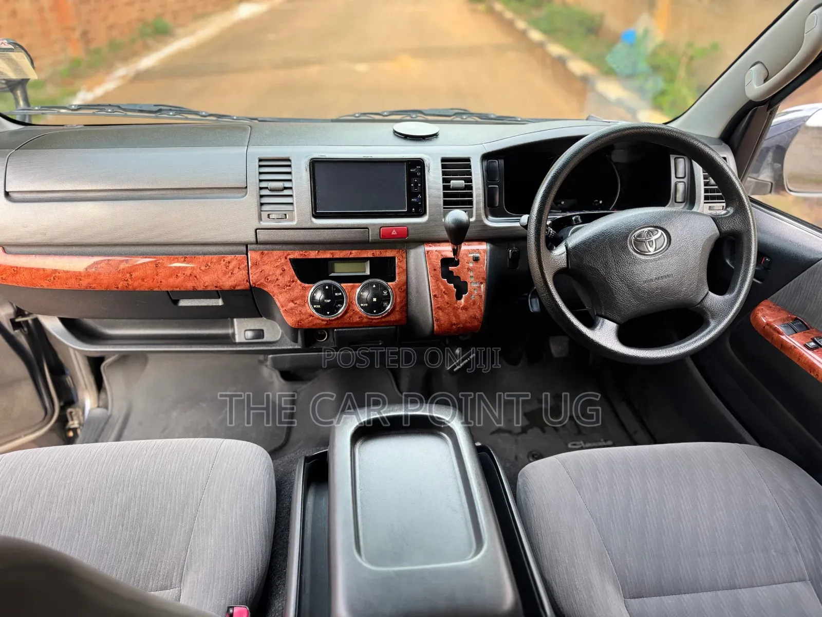 Toyota HiAce 2011 Grey