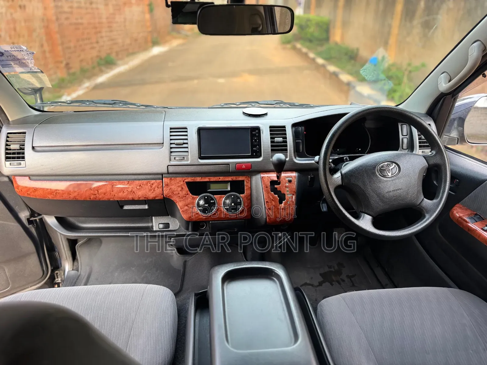 Toyota HiAce 2011 Grey