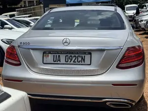 Mercedes-Benz E200 2018 Silver