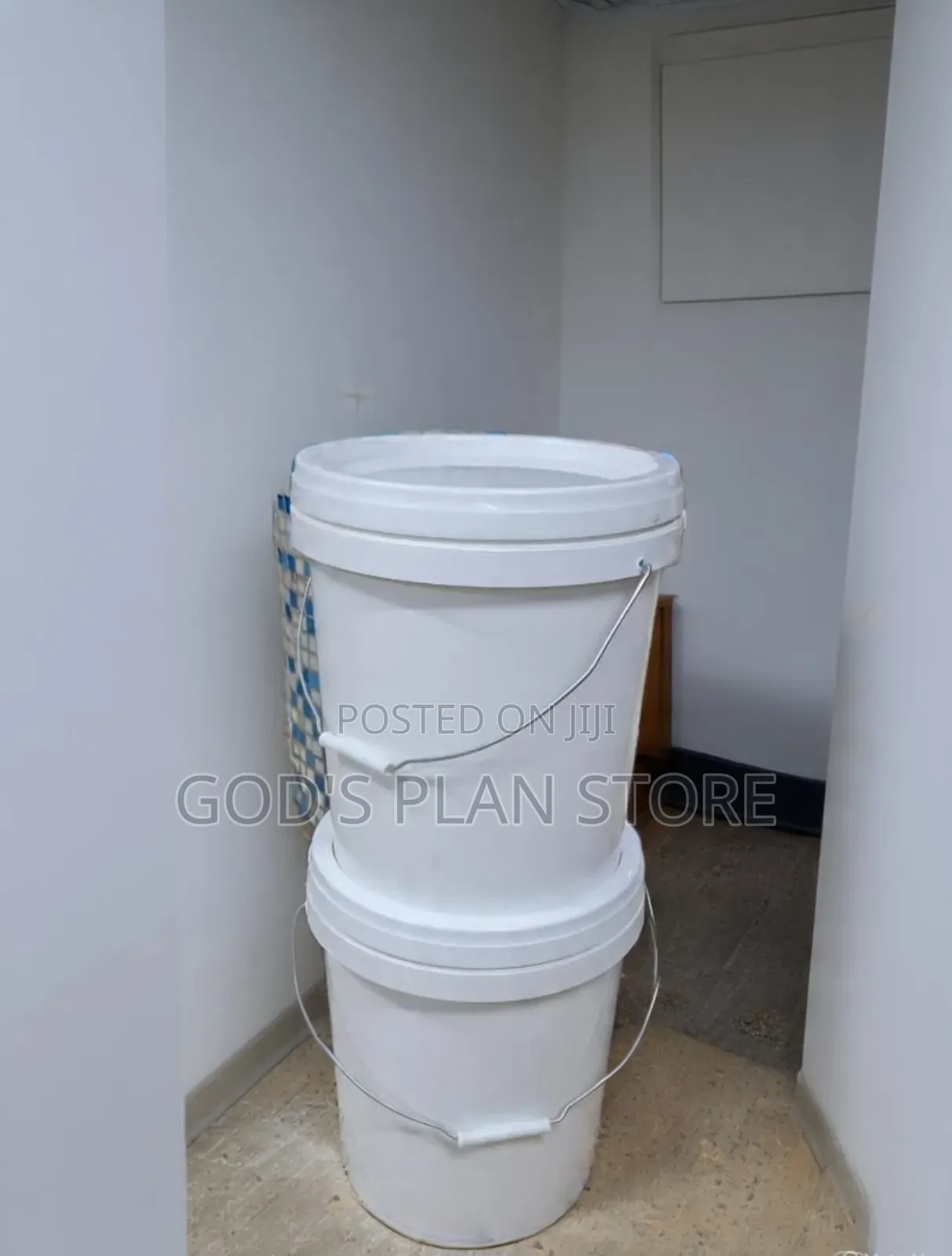 Genuine Plastic Paint Plastic Buckets