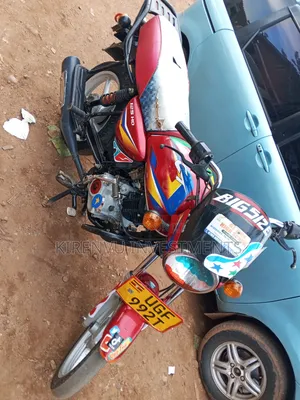 Bajaj Boxer 125 2024 Red