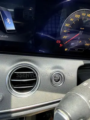 Mercedes-Benz E200 2018 Silver