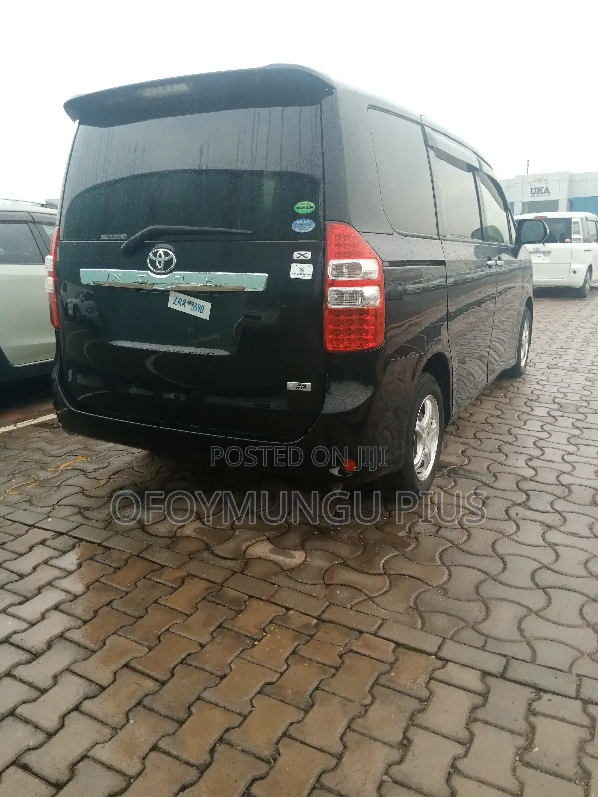Toyota Noah 2013 Black