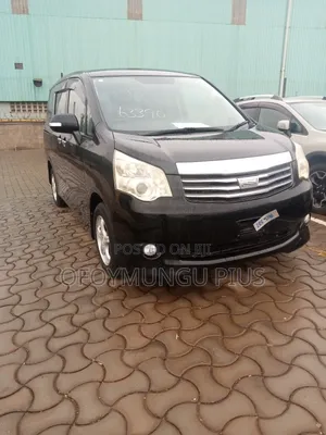 Toyota Noah 2013 Black