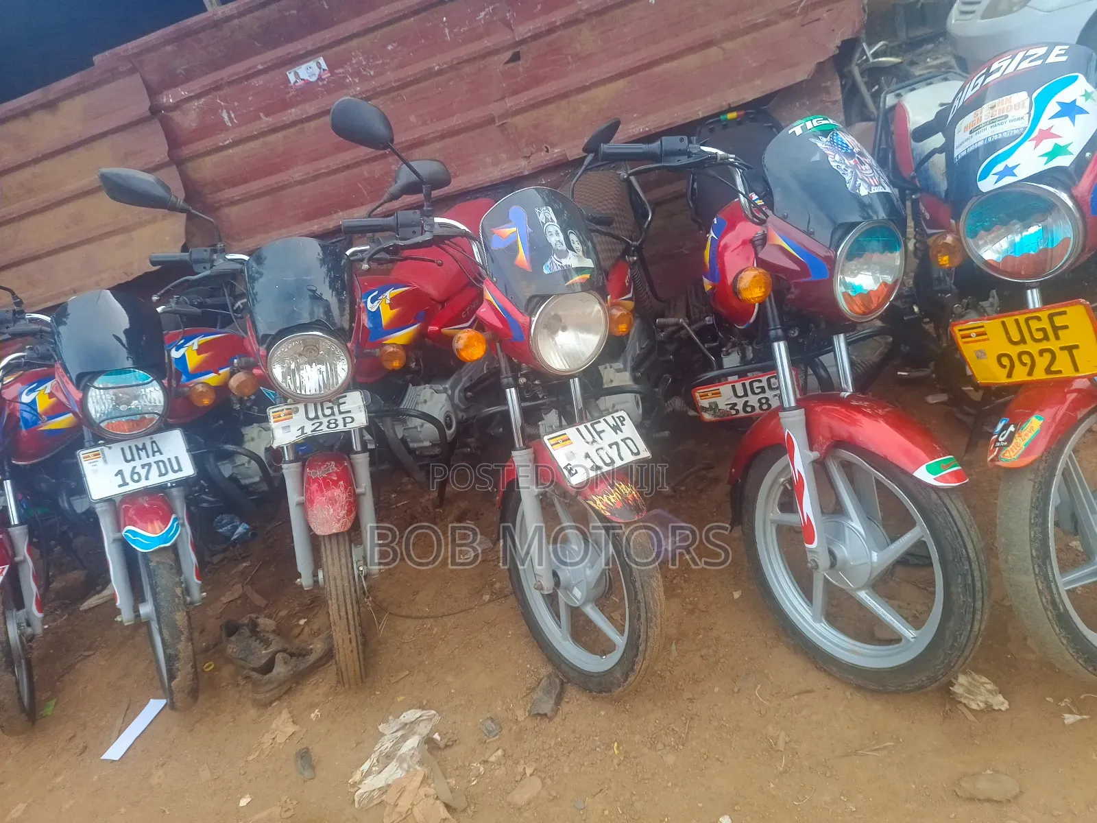 Bajaj CT 125X 2025 Red