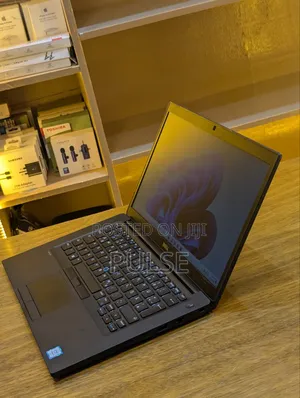 Laptop Dell Latitude E7470 8GB Intel Core i5 SSD 256GB