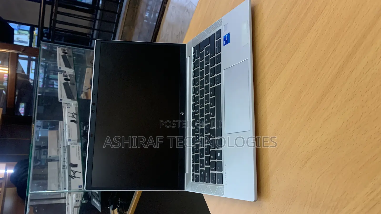 Laptop HP EliteBook 830 G8 8GB Intel Core i5 SSD 256GB