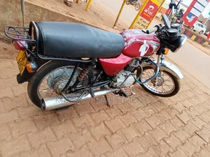 Bajaj Boxer 100 2018 Red