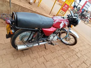 Bajaj Boxer 100 2018 Red