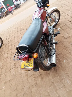 Bajaj Boxer 100 2018 Red