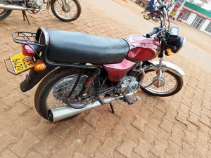 Bajaj Boxer 100 2018 Red