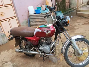 Bajaj Boxer 100 2015 Red