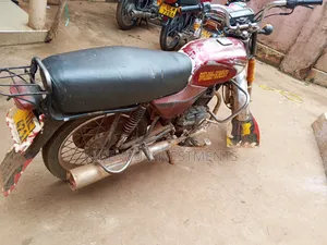 Bajaj Boxer 2017 Red