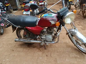 Bajaj Boxer 100 2017 Red