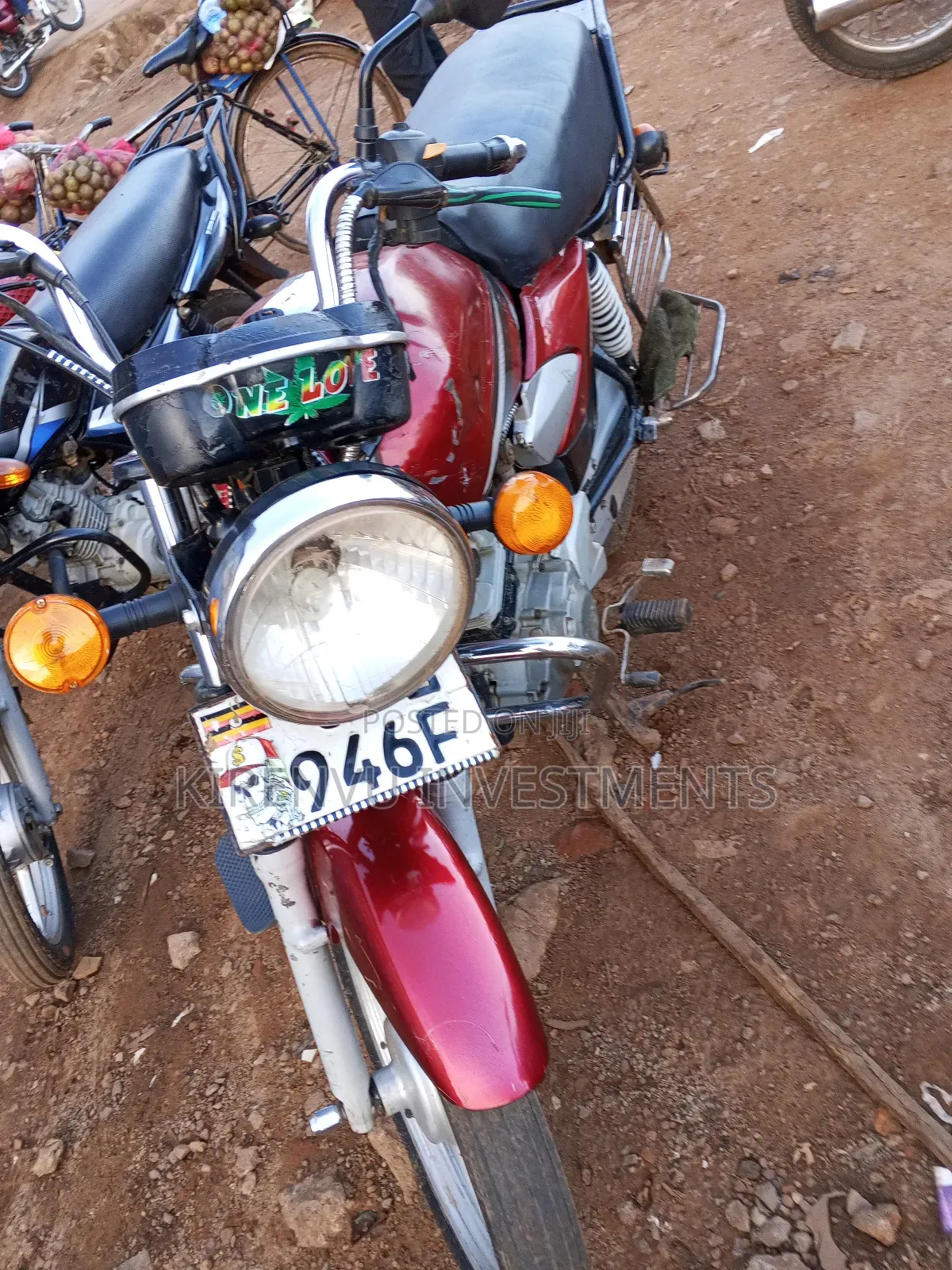 TVS HLX 125 2019 Red