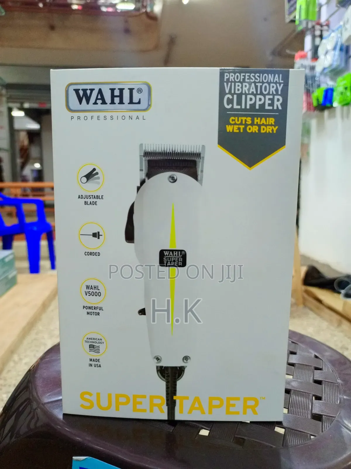 Wahl Super Taper Professional Vibratory Clipper.