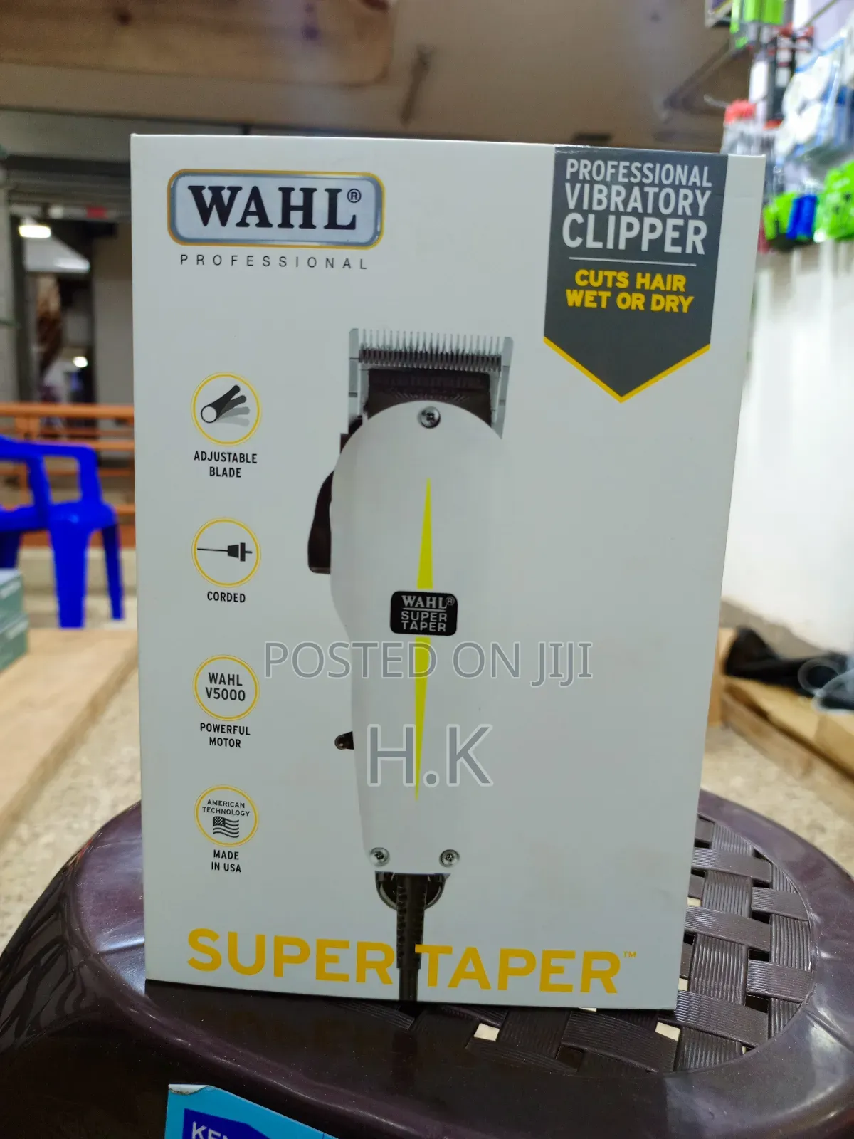 Wahl Super Taper Professional Vibratory Clipper.