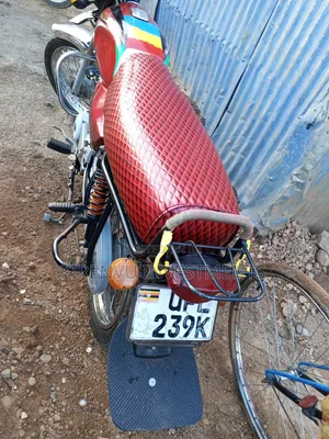 Bajaj Boxer 100 2022 Red