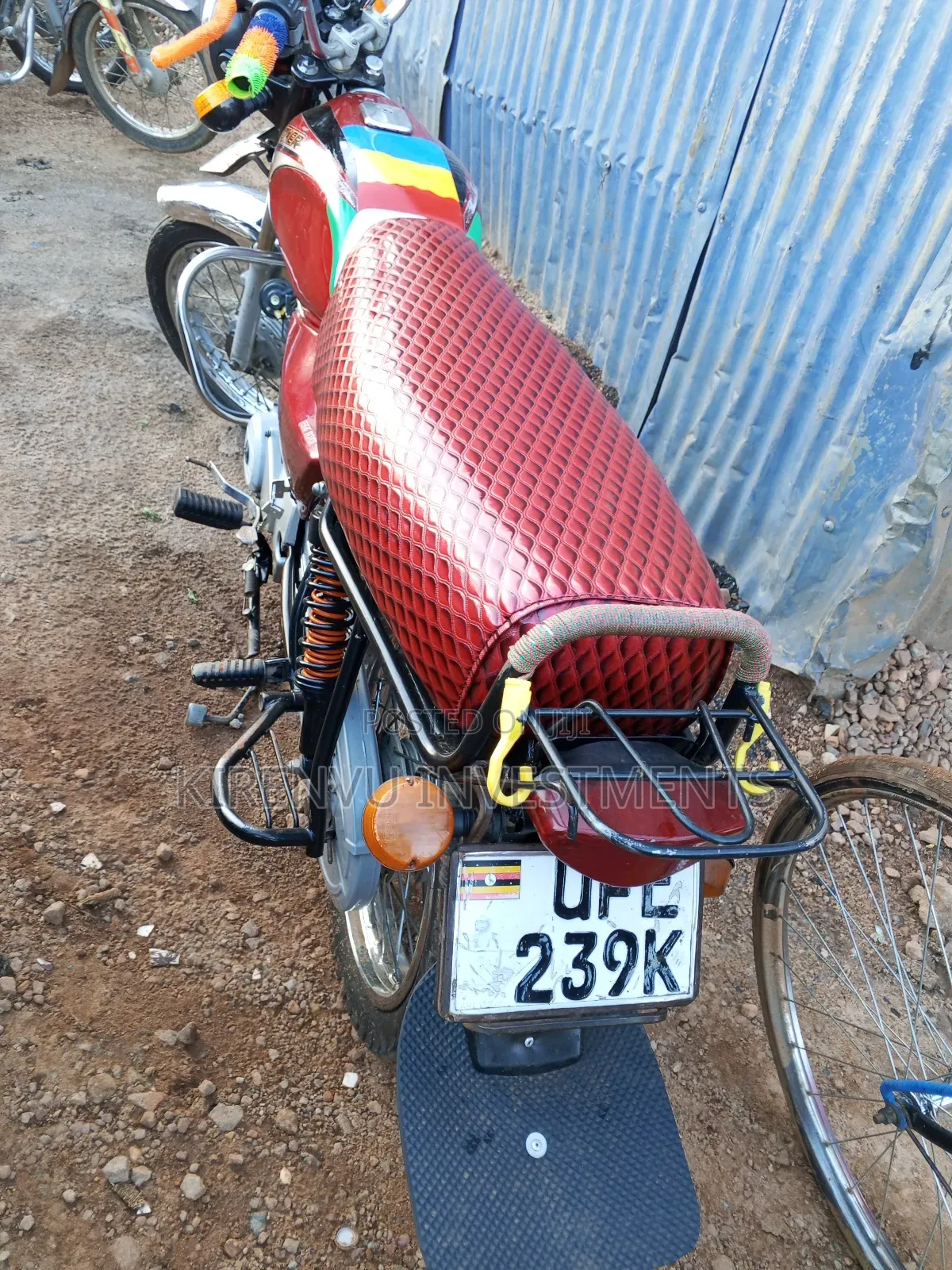 Bajaj Boxer 100 2022 Red