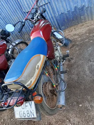 Bajaj Boxer 100 2020 Red