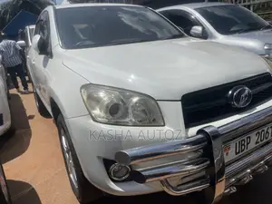 Toyota RAV4 2009 White