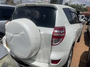 Toyota RAV4 2009 White