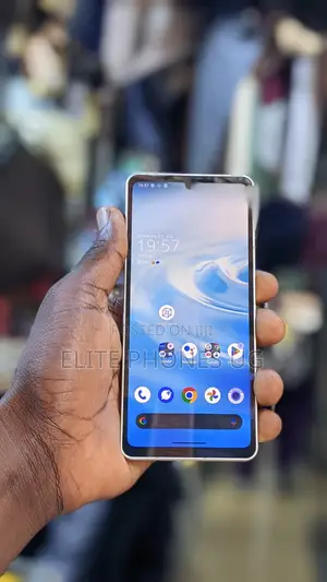 Sharp Aquos Sense6 64 GB White
