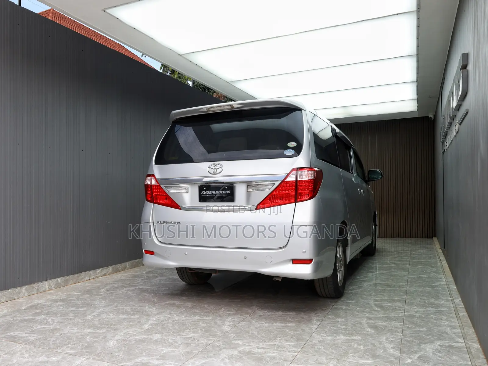 Toyota Alphard 2.4 Petrol AWD 2012 Silver