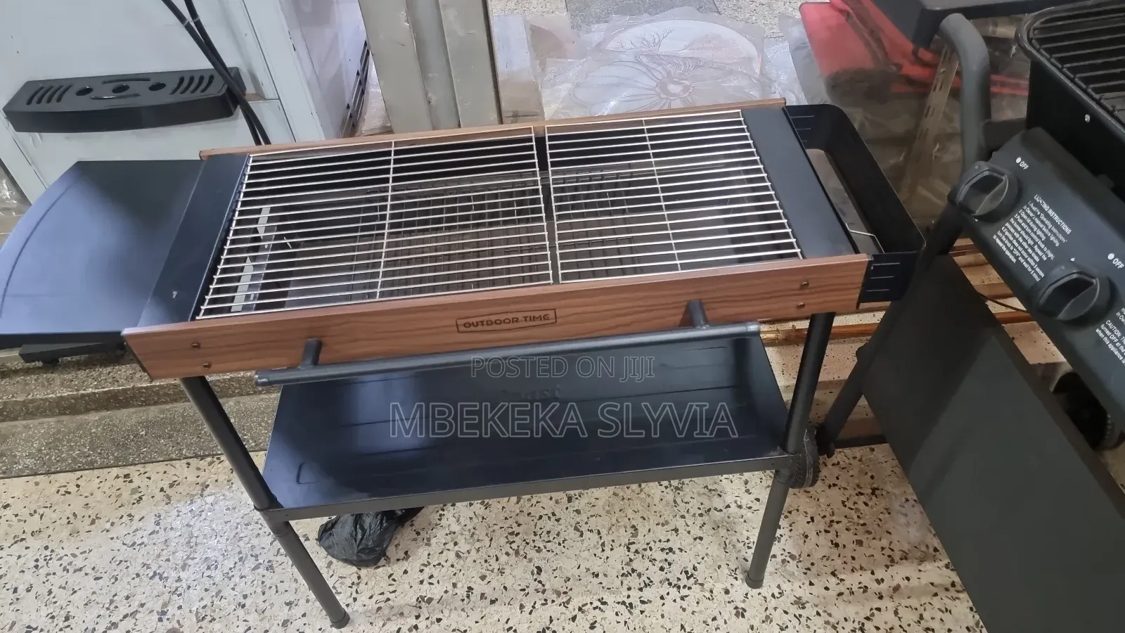 Portable BBQ Charcoal Grill/Mini BBQ Grill