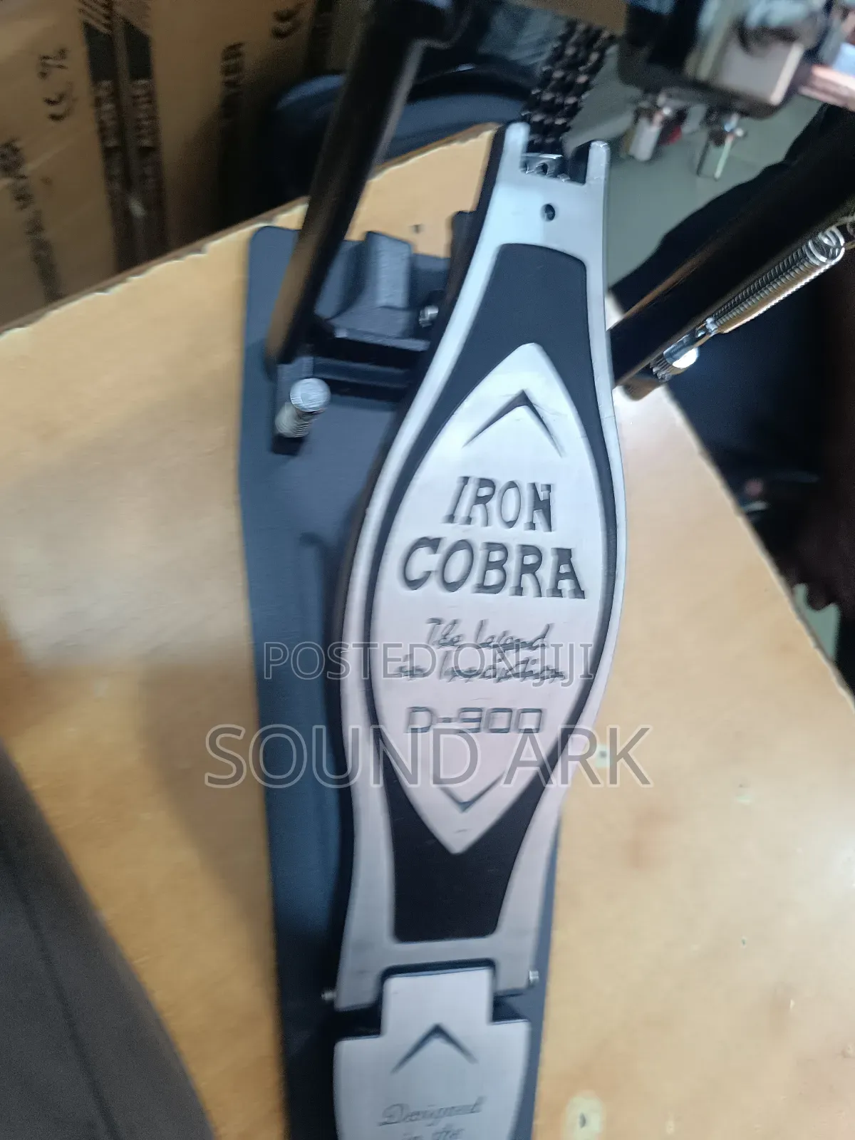 Drum Kick Iron Cobra