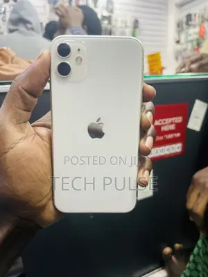 Apple iPhone 11 64 GB White