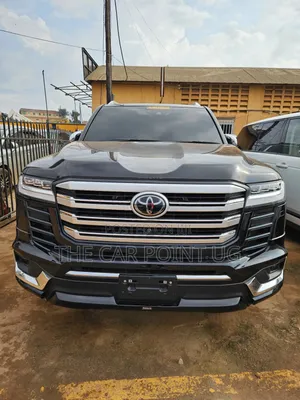 Toyota Land Cruiser LC300 2023 Black