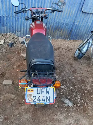 Bajaj Boxer 100 2018 Red