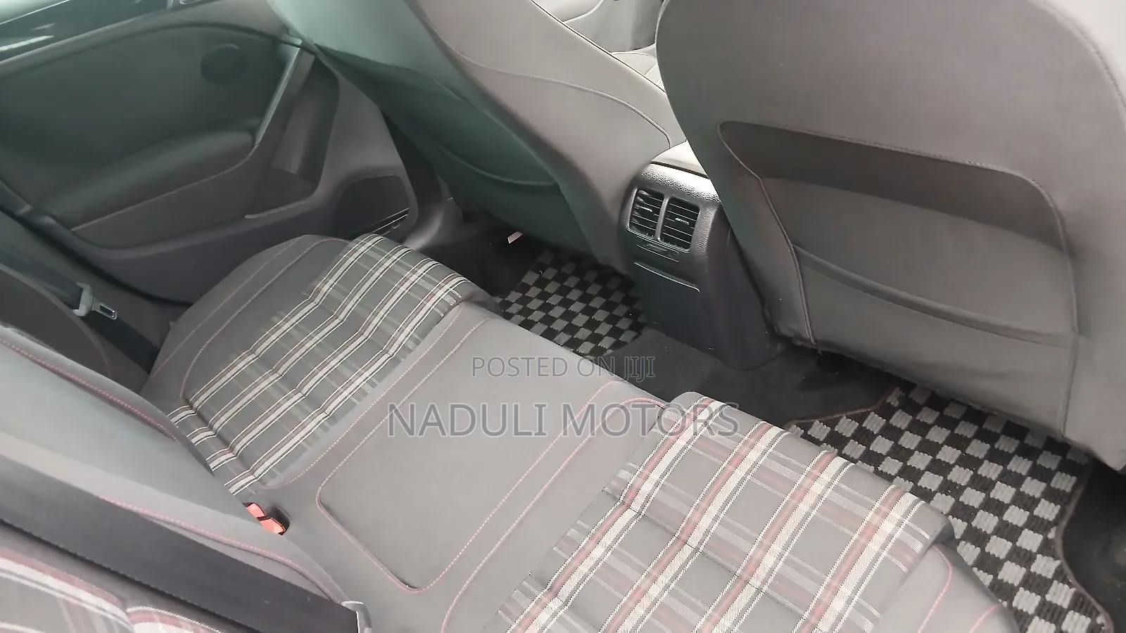 Volkswagen Golf GTI 2011 Black