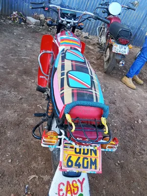 Bajaj Boxer 100 2016 Red