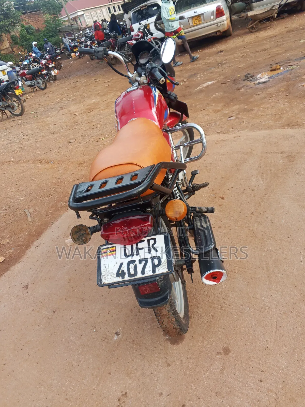 Bajaj Boxer 125 2023 Red