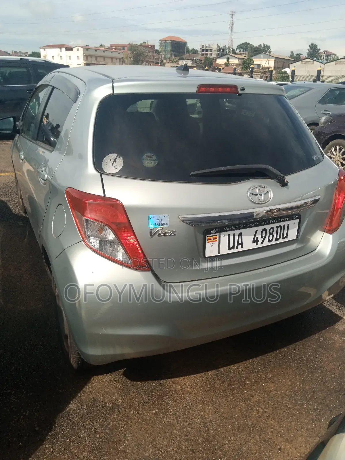 Toyota Vitz 2011 Green