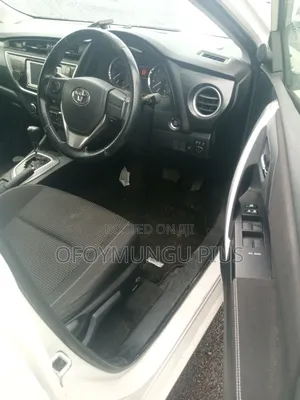 Toyota Auris 2013 White