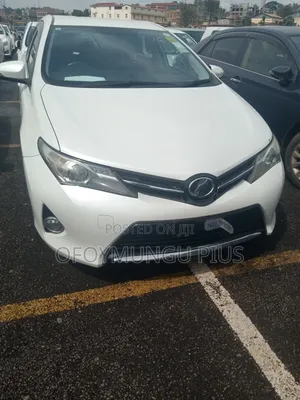 Toyota Auris 2013 White