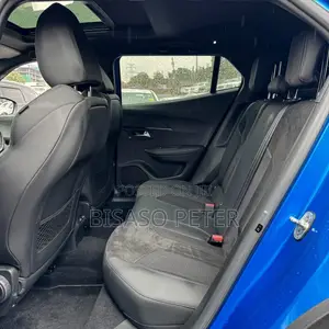 Peugeot 2008 2025 Blue