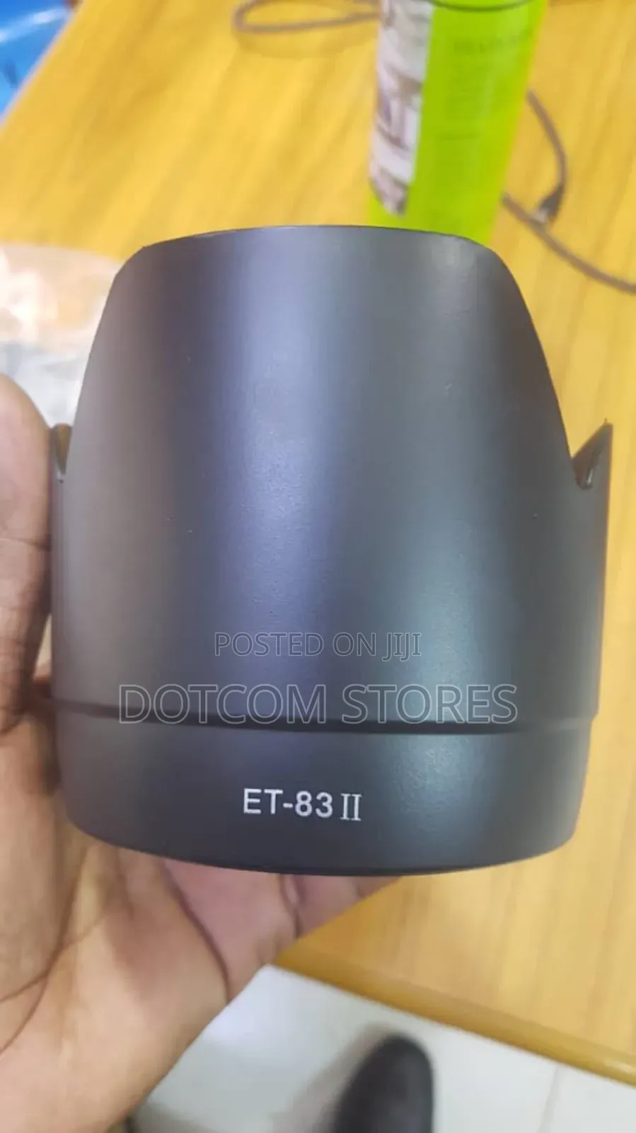 Canon Et-83 Ii Lens Hood