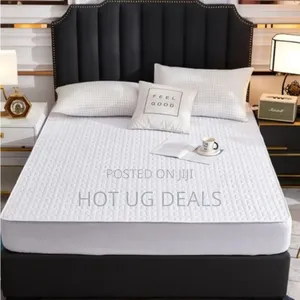 5*6 Quilted Water Proof Mattress Protector- Multi, Print May Vary