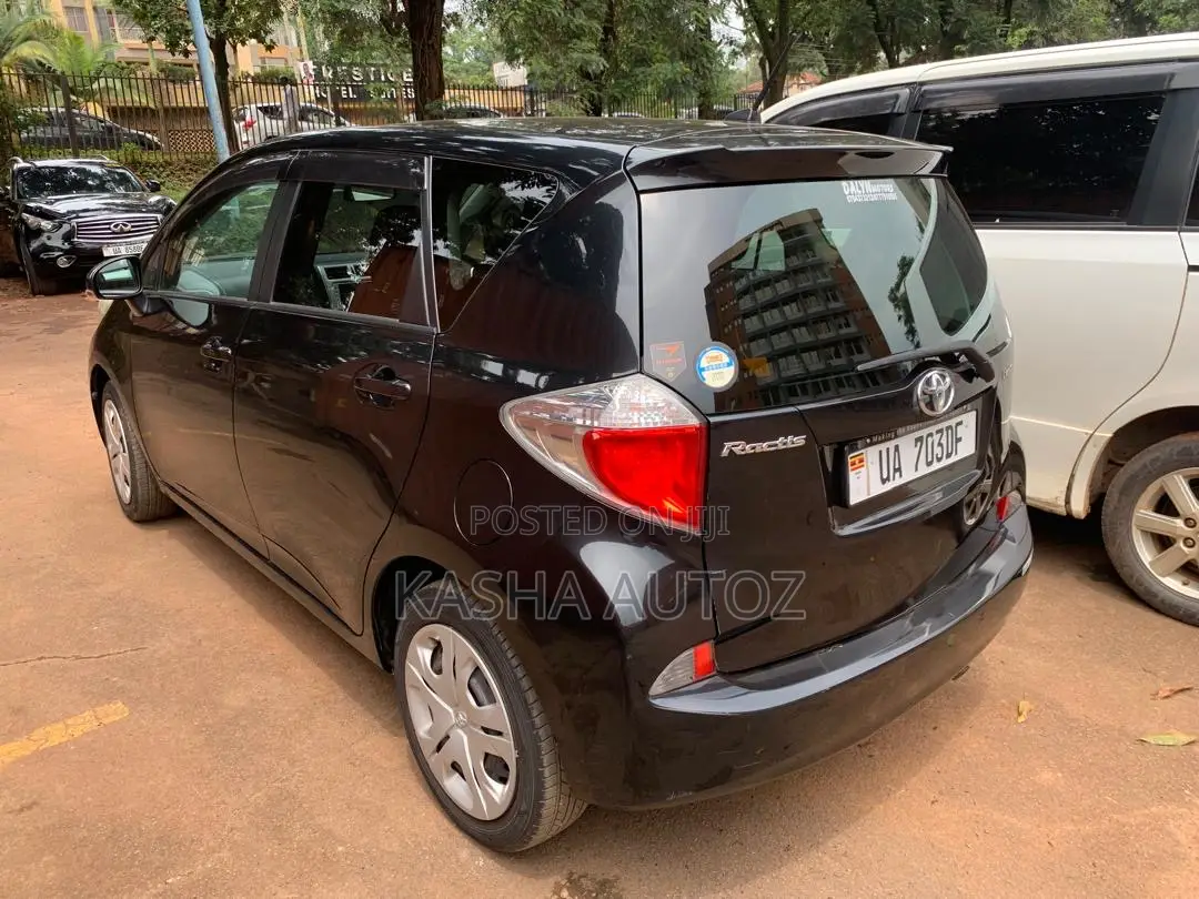 Toyota Ractis 2012 Black
